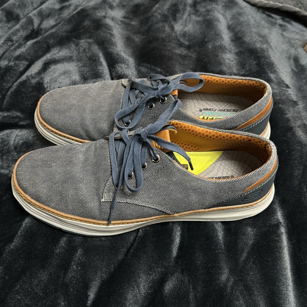 Skechers Navy/Denim Shoes - Picture 2 of 6